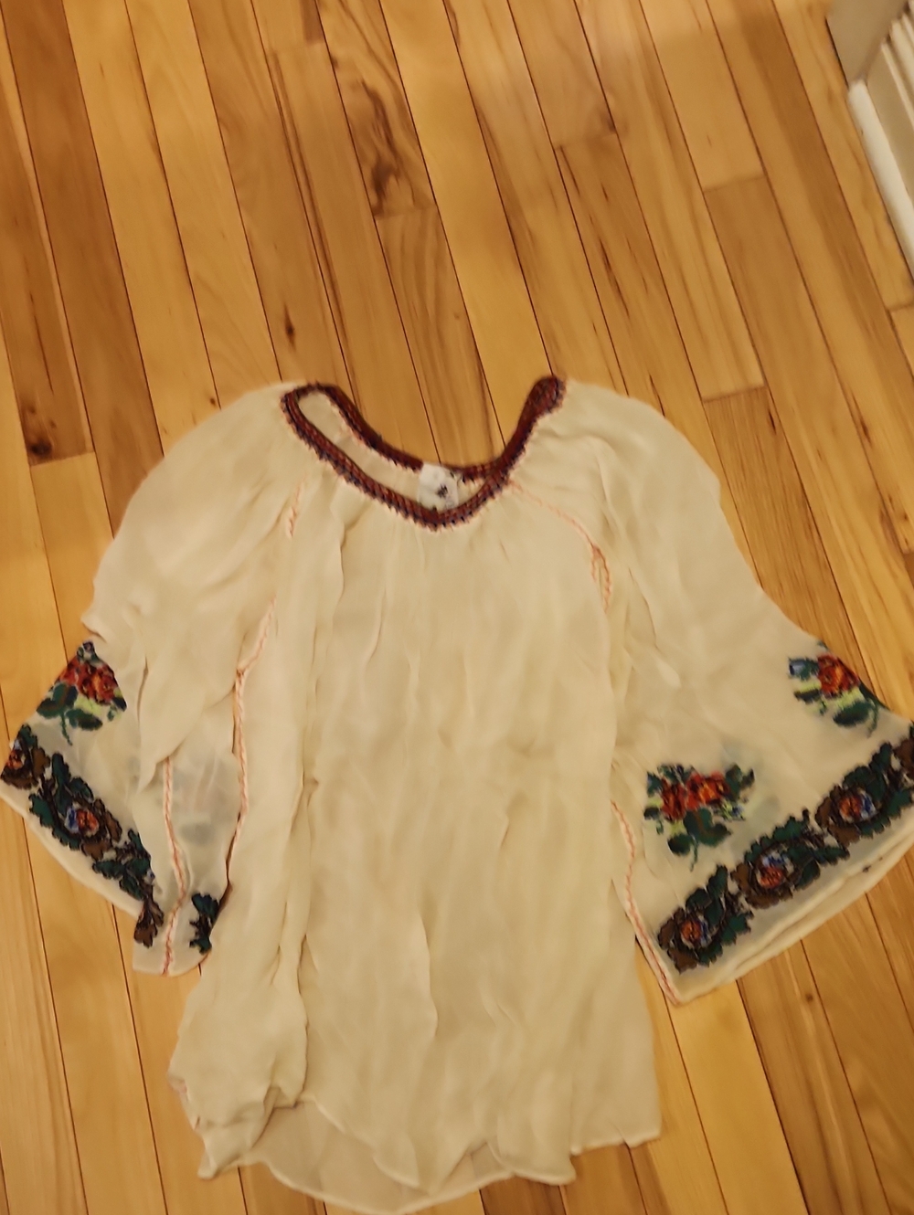 De NANG Cream Boho Embroidered Bell-Sleeve Women's Top